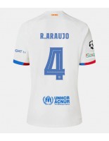 Barcelona Ronald Araujo #4 Vieraspaita 2023-24 Lyhythihainen